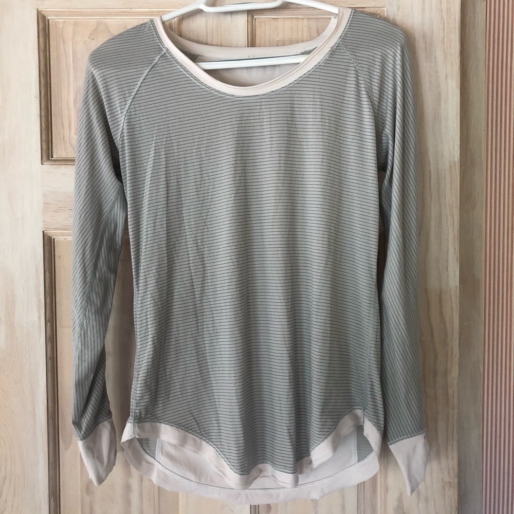 LuLulemon long sleeve - Size 4